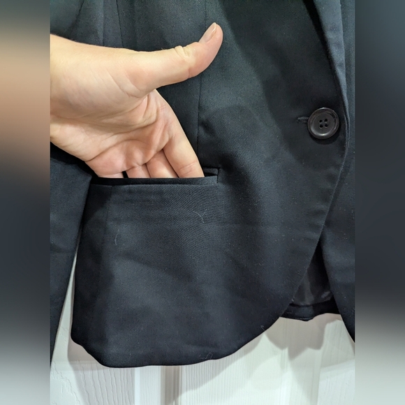 Express Design Studio Blazer, Black, Size 2 - Picture 3 of 9